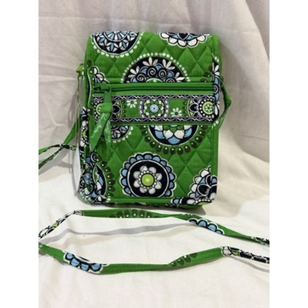 Vera Bradley Mini Hipster Crossbody Shoulder Cupcake Green Paisley Floral Purse